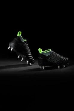 CHAUSSURES DE RUGBY VISSÉES TERRAIN GRAS IMPACT R900 8 Crampons HOMME NOIRE -Magasin De Sport De Rugby chaussures de rugby vissees terrain gras impact r900 8 crampons homme noire 3